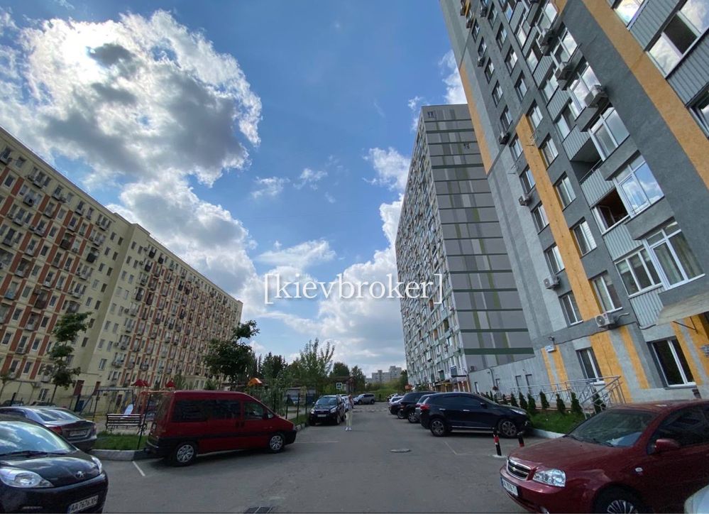 Оренда фасад 32м2 ЖК Грюнвальд новобудова 7 будинків 1200квартир