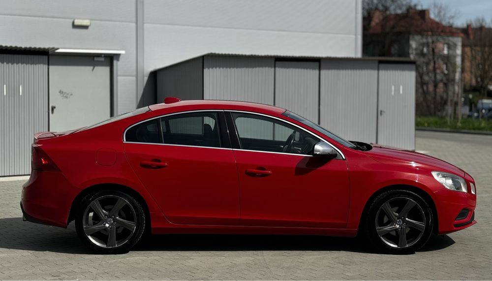 Volvo S60 R-Design 2.0 Diesel D3 2011r