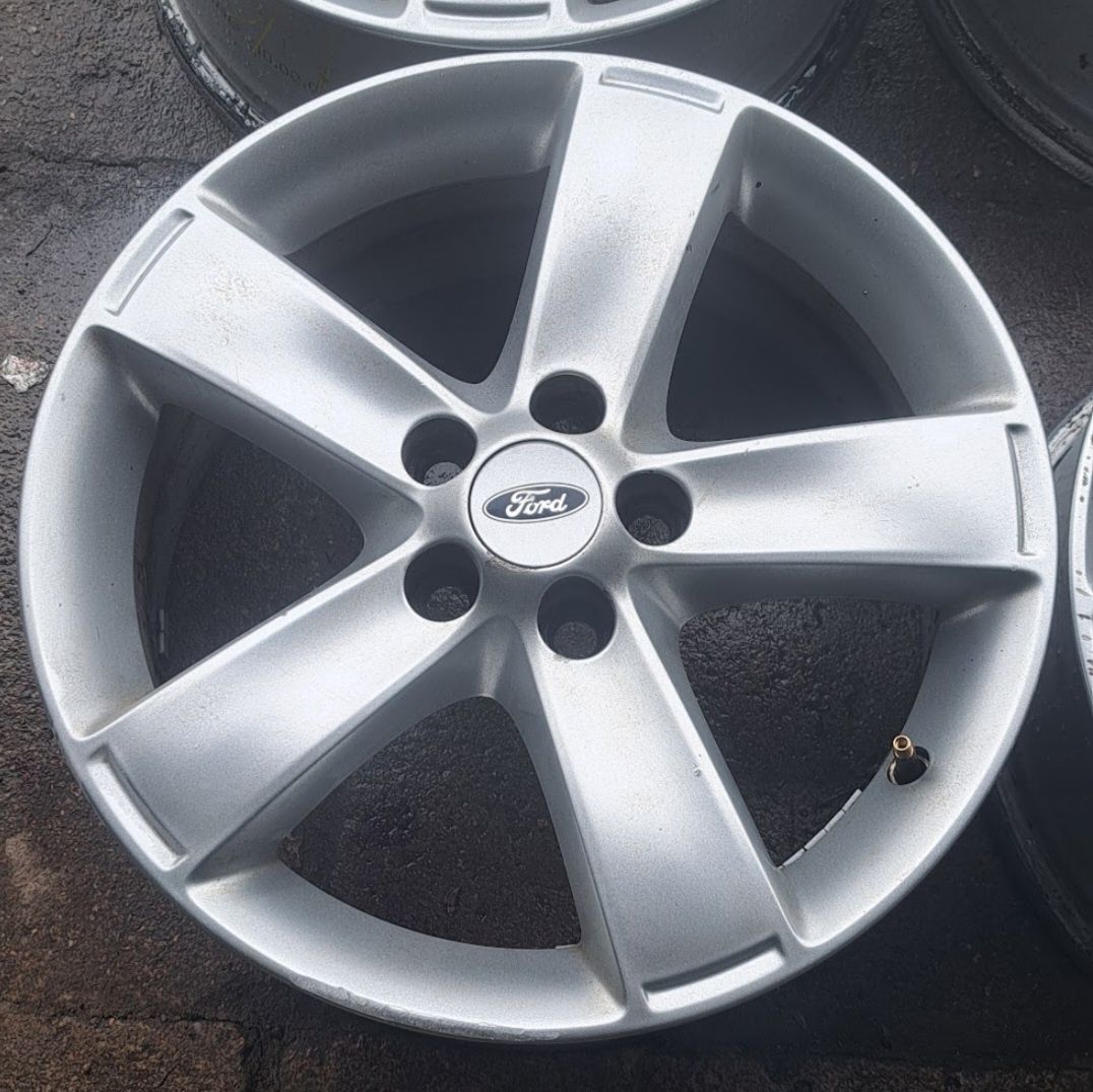 17 5x108 Ford Mondeo Focus C-Max S-Max Galaxy Kuga Tourneo Connect Alu