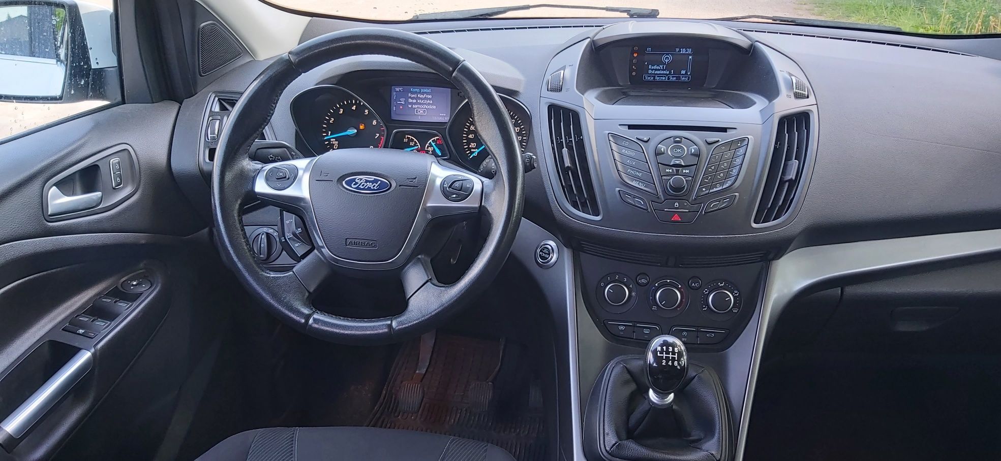 Ford Kuga 1,6 benzyna 2013r