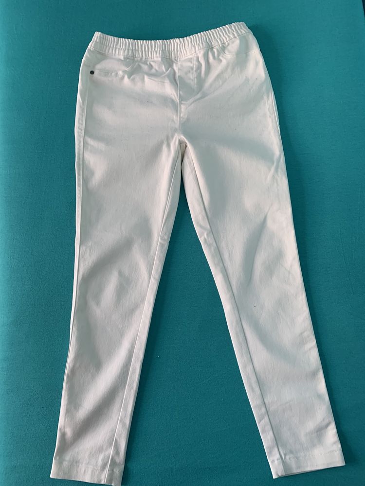 Tanio.Spodnie damskie białe jeans rozmiar S/M