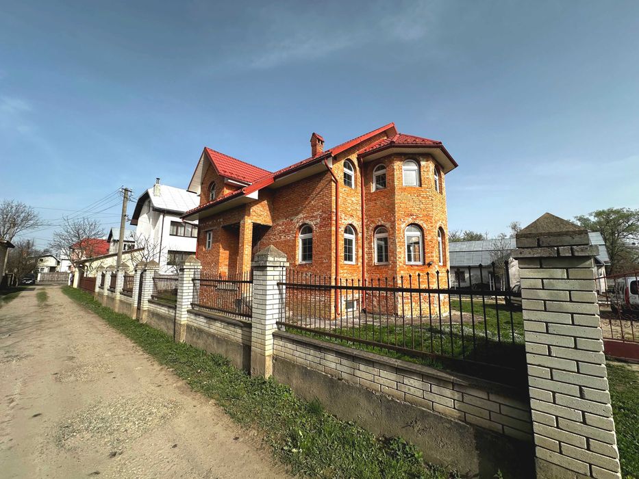 Продається будинок в м.Стрий