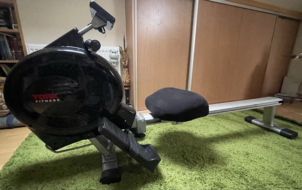 Wioślarz York Excel 310 lekko uszkodzony