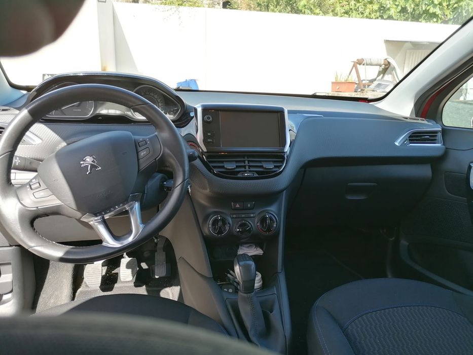 Peugeot 208 Puretech Style 1.2