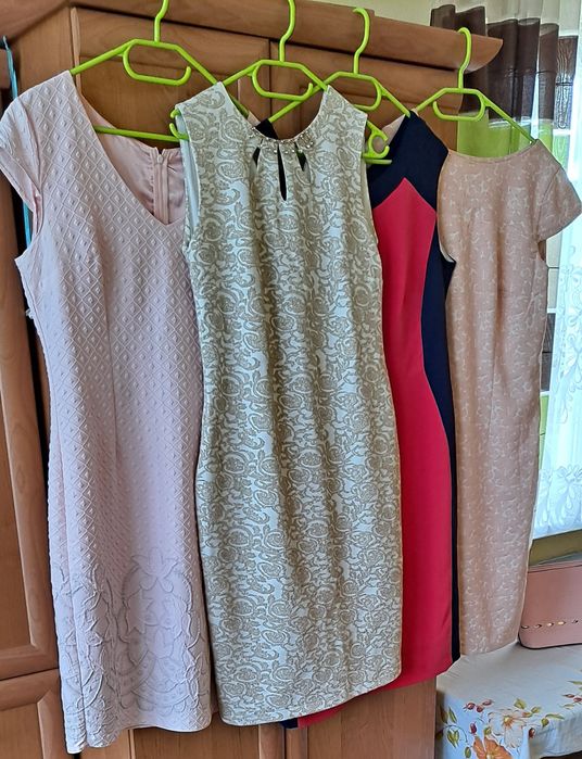 Sukienka ecru ze złotą nitką,elegancka na komunię Gratis kopertówka!