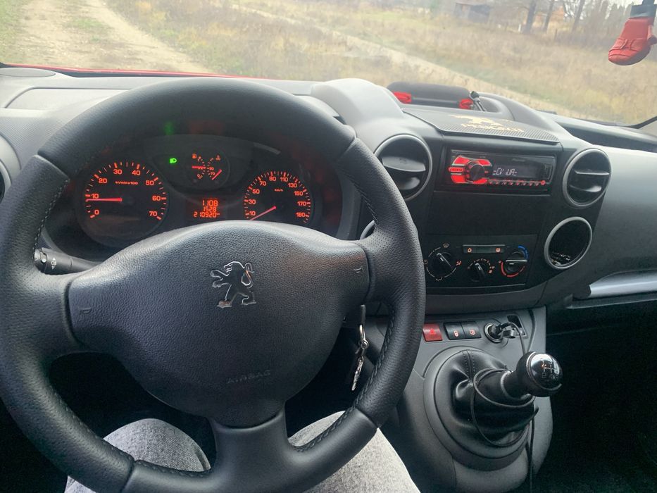 Peugeot Partner 2011р.,1.6hdi пасажир