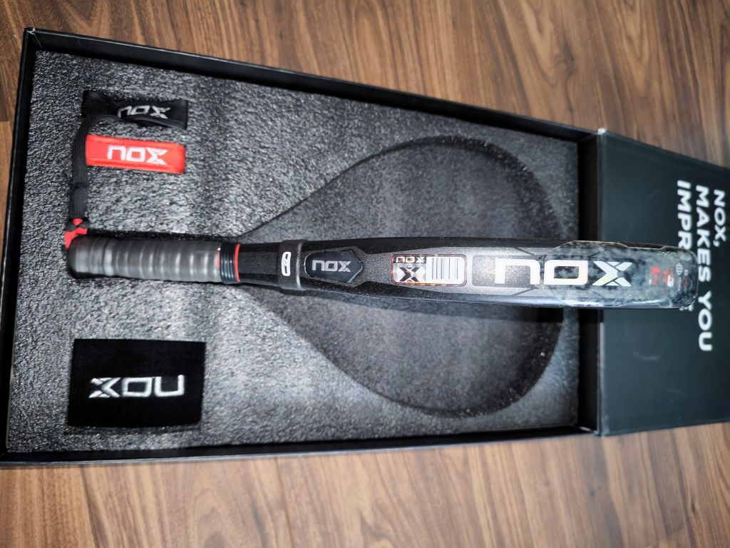 Padel Nox AT10 GENIUS  Ed. Limitada