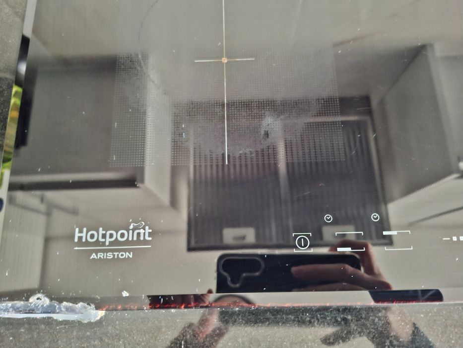 Placa indução Hotpoint Ariston KIS641FB