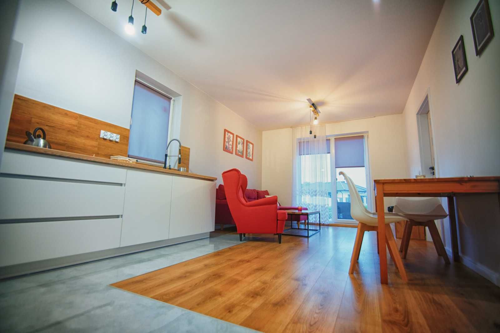 Nocleg Energylandia 3min.  Zator 2-6 osób - Dom z 2 apartamentami