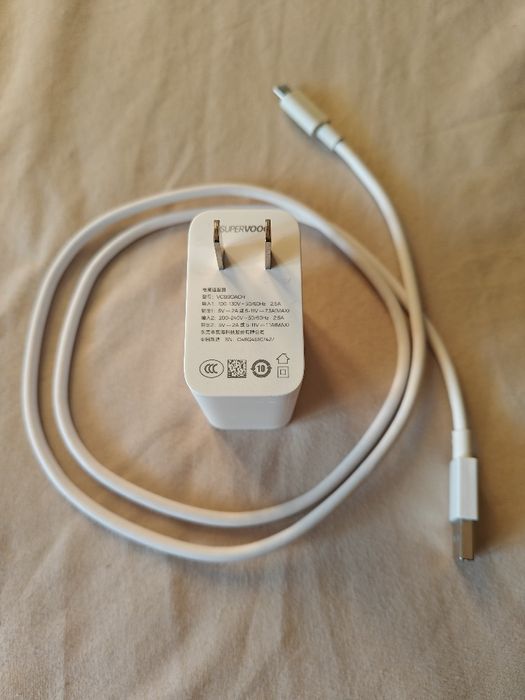 Realme швидка зарядка 120w ват SuperVooc