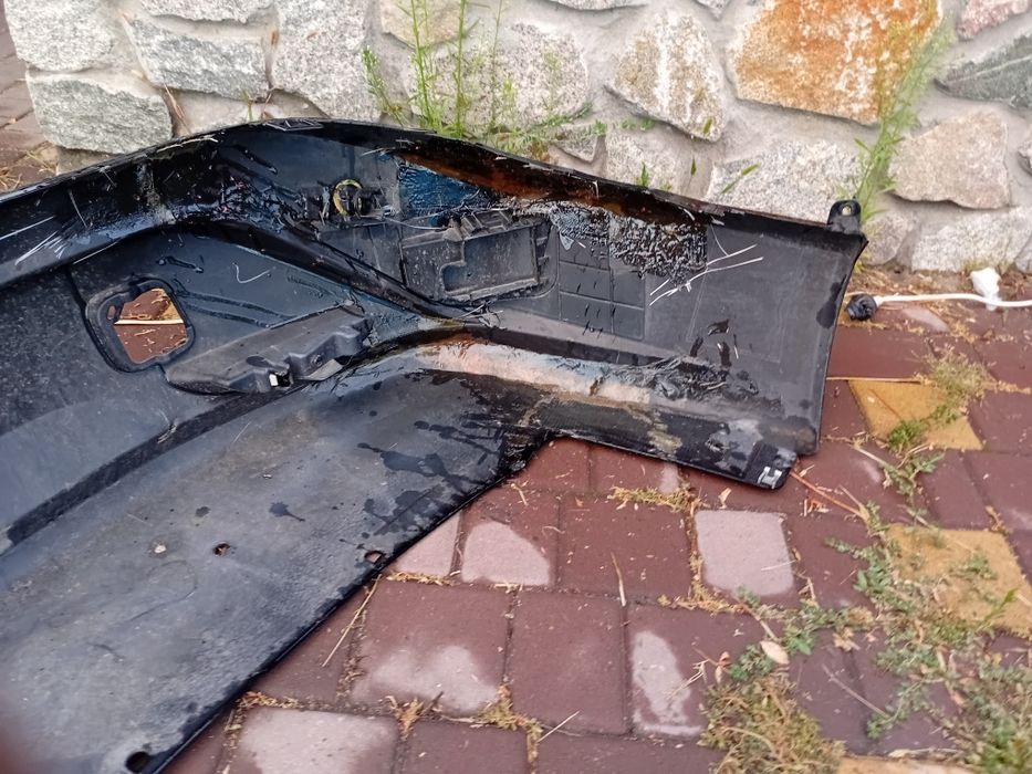 Бампер  nissan ariya.