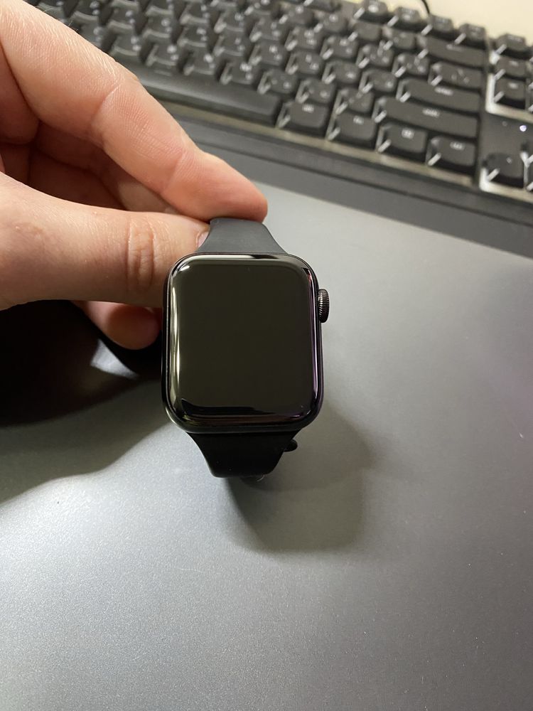 Apple Watch 5 LTE GPS 40 mm Black