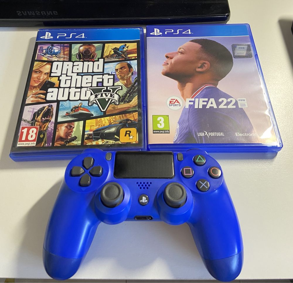 PS4 Slim 1TB , Comando e Jogos