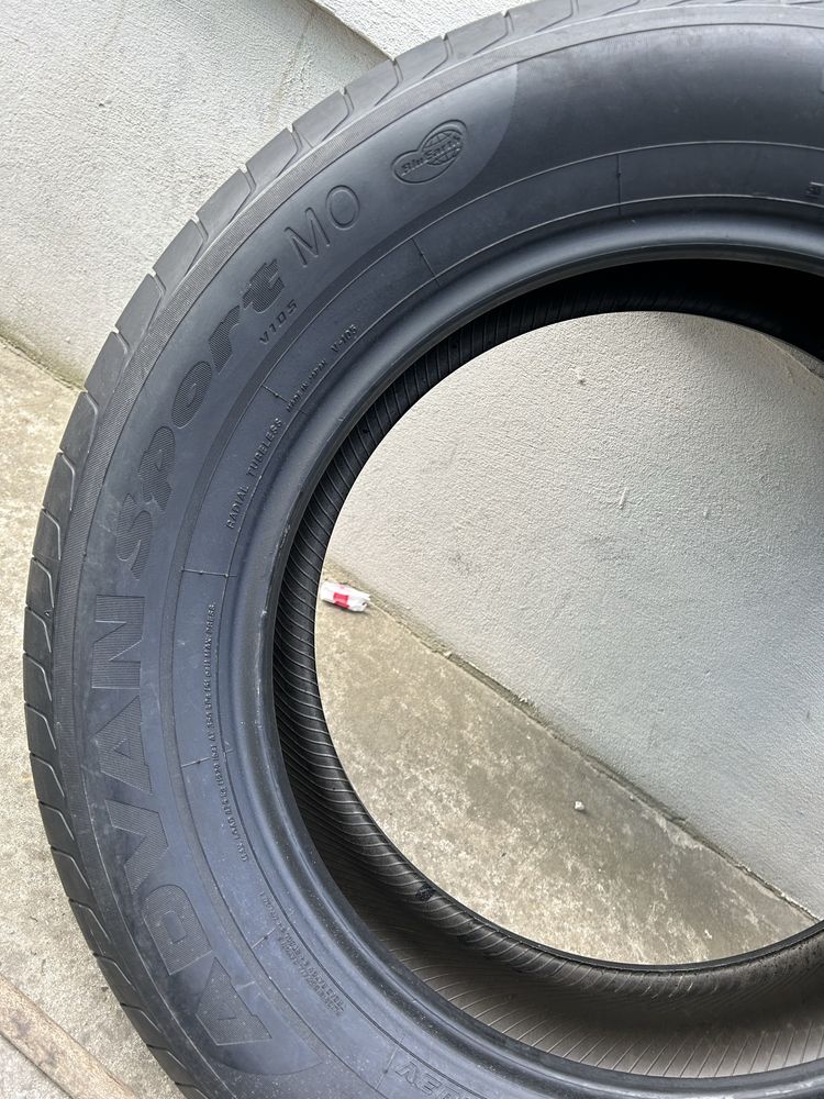 235/60R18 Yokohama Advan Sport V105 6.5mm 2016рік 2шт