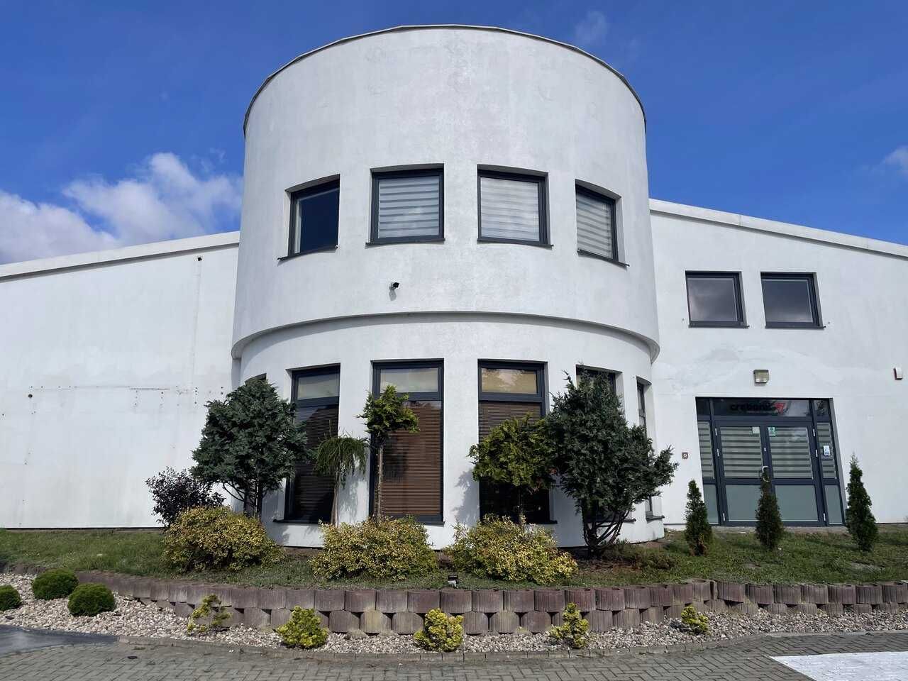 Obiekt produkcyjno-usługowy magazyn biuro, 2 hale1500m2 i 500m2, Tczew