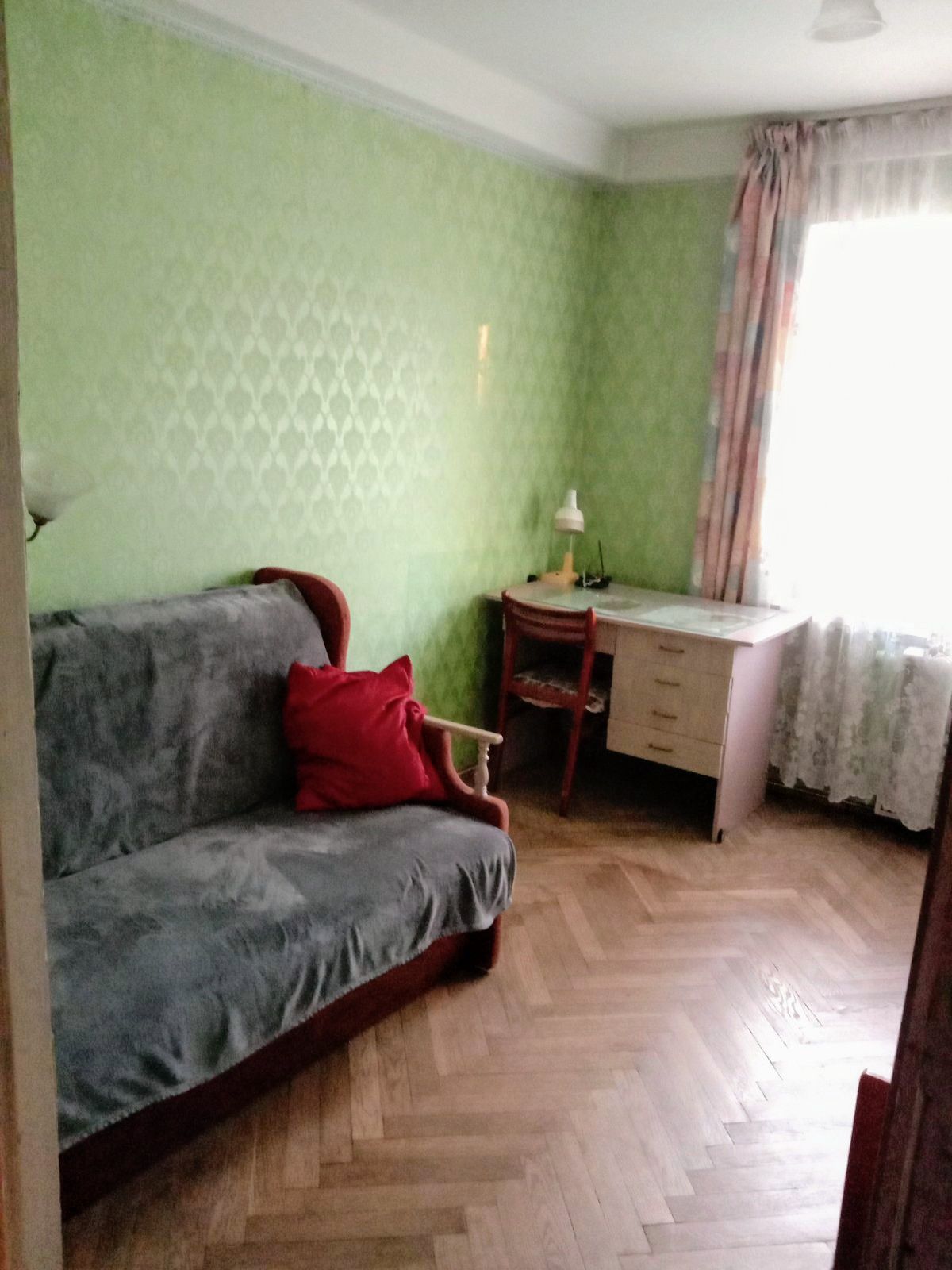 Здам кімнату, Дніпровський р-н, Дніпровська набережна,7-А