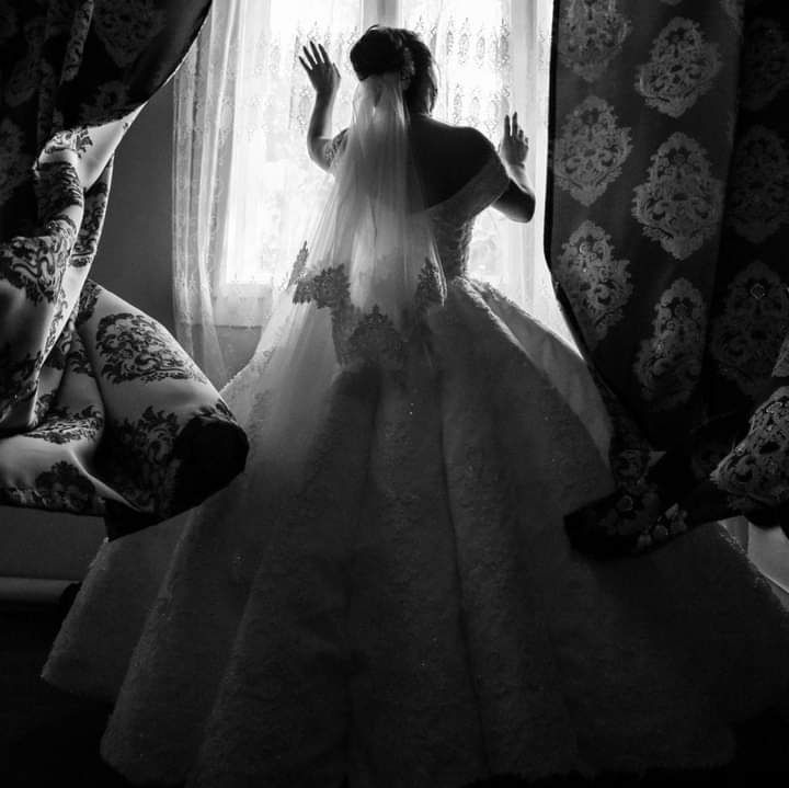 Весільна сукня Versale