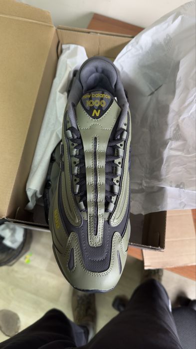 кросівки New Balance 1000