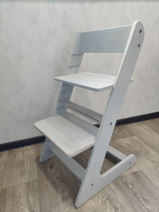 Зростаючий стілець сірий + м'які накладки