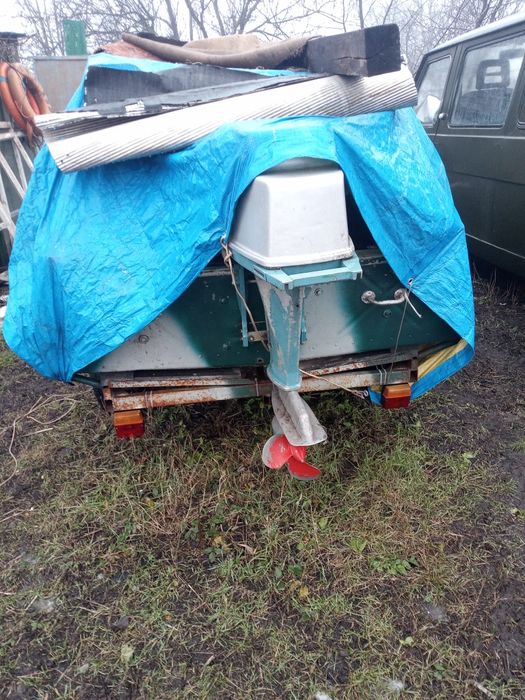 Катер з мотором Віхрь -30 електро.