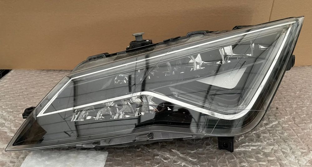 Seat Leon 5F reflektor lewy xenon nowy oryginał lampa przód