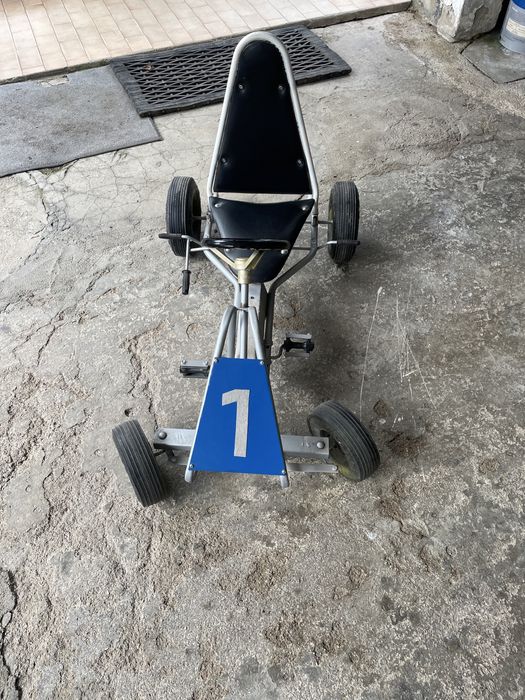 Vendo este carrinho de criança