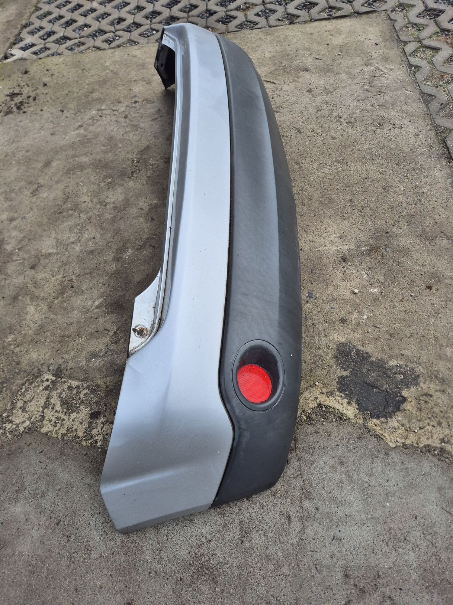 Zderzak tylny ford fiesta mk6 lift kl 62