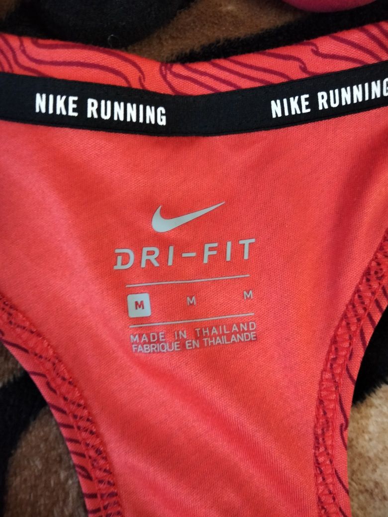 Майка Nike DRI-FIT