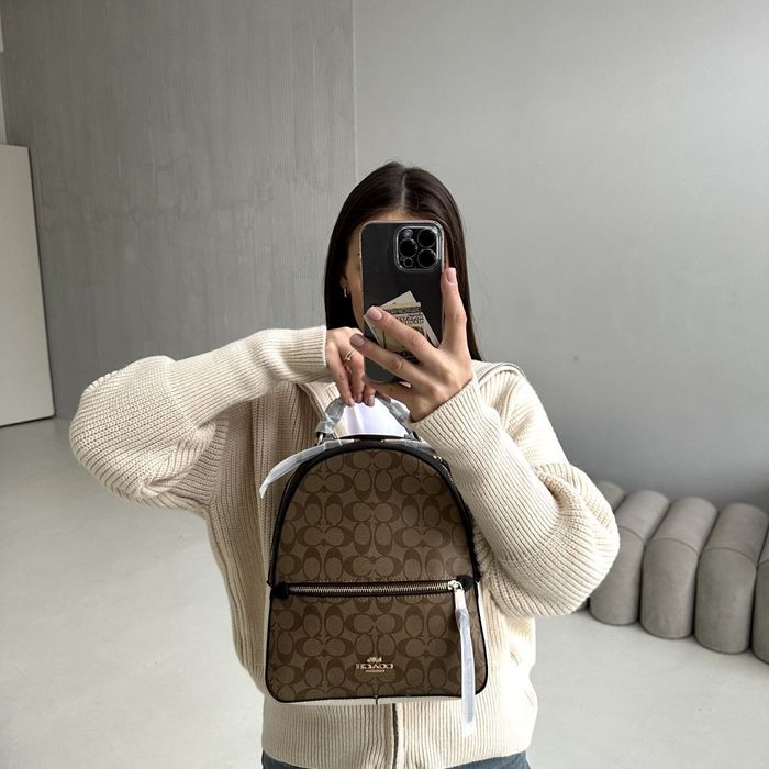 Женский кожаный рюкзак Dackpack Coach Jordyn