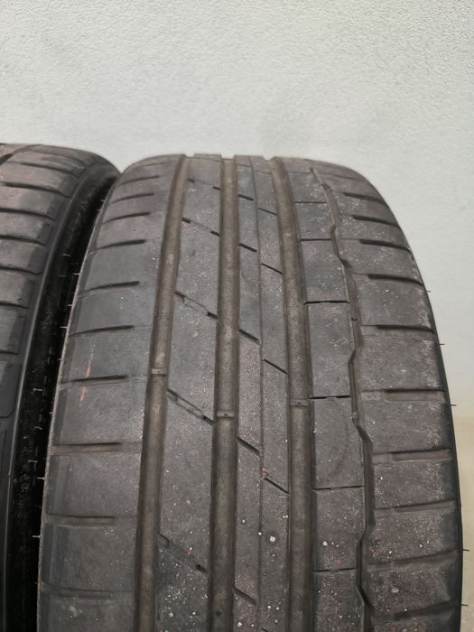 Pneus Hankook 215/35/19