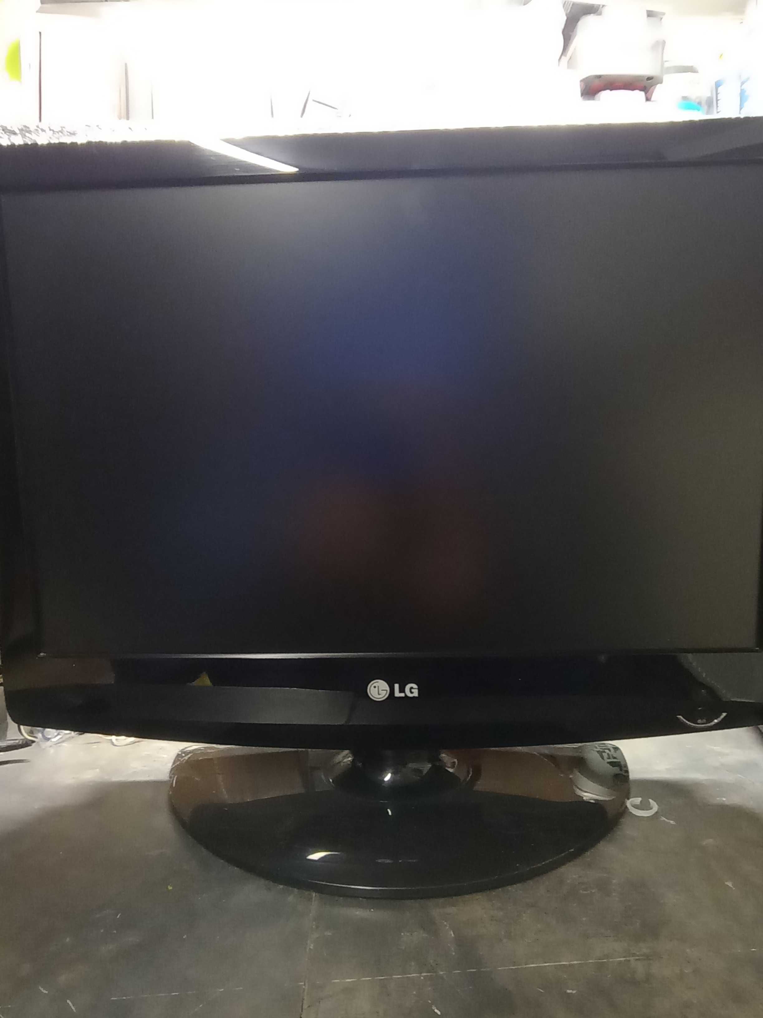 Sprzedam telewizor 19" m-ki LG Bielsko-Biała