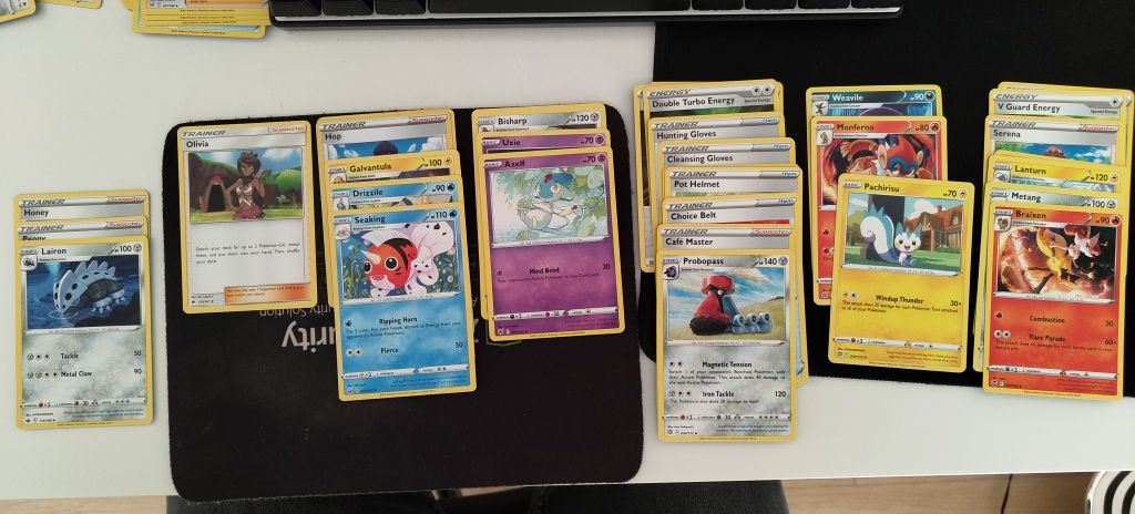 Cartas Pokémon bulk múltiplas eras