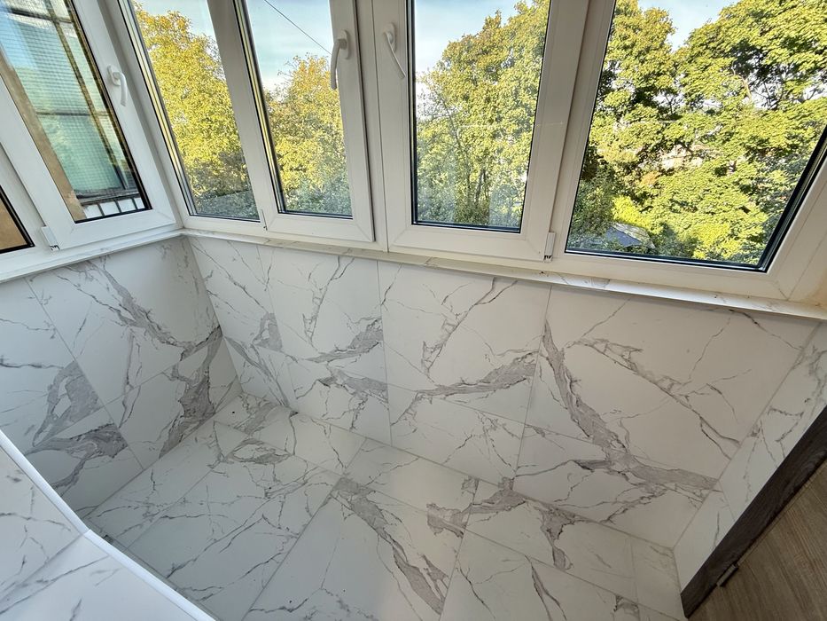 Продаж 2 кімнатної квартири в елітному районі вул. Кардинала Гузара