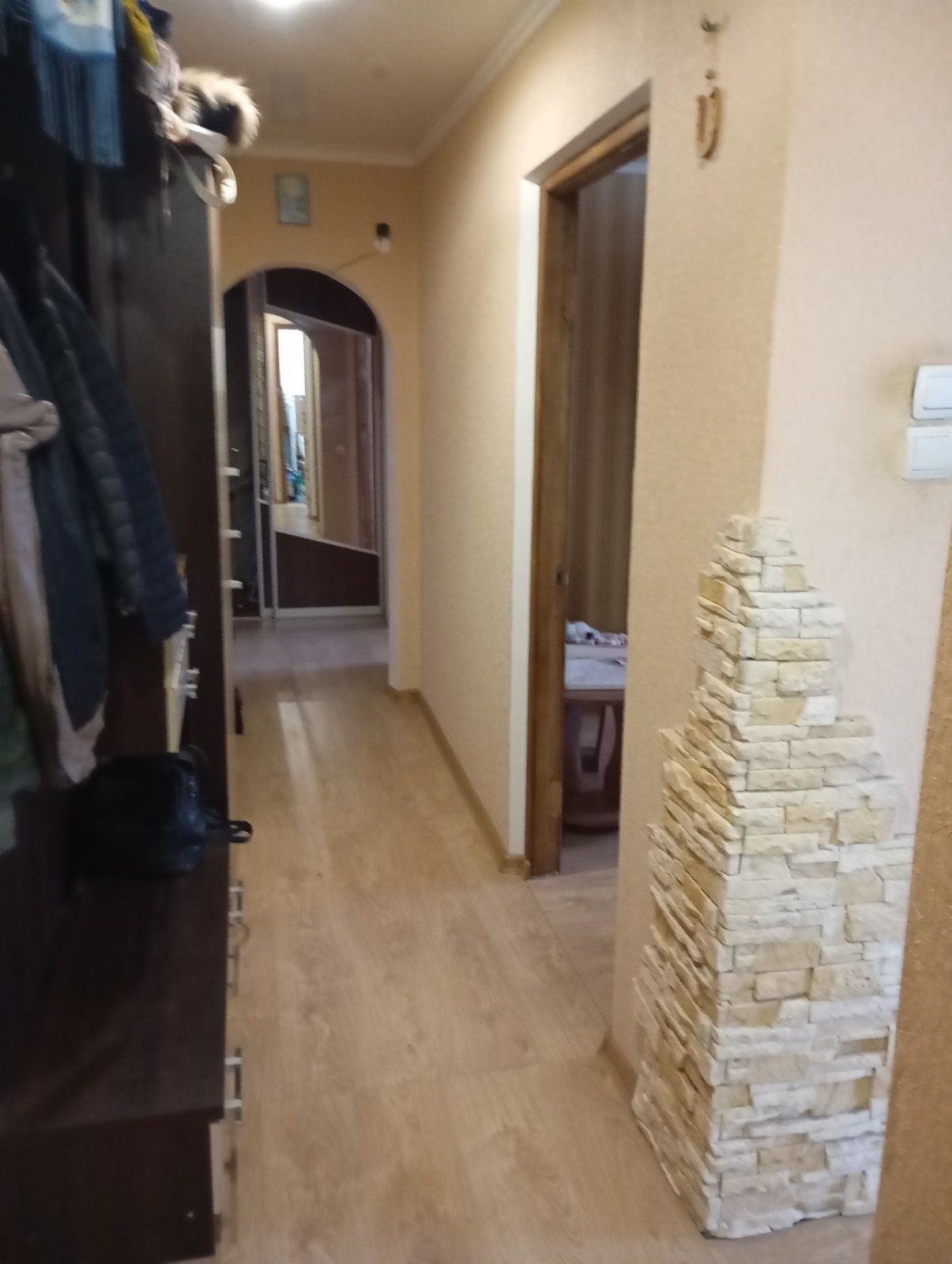 Продаж 3 кімнатної квартири з Автономним опаленням р-н Польової