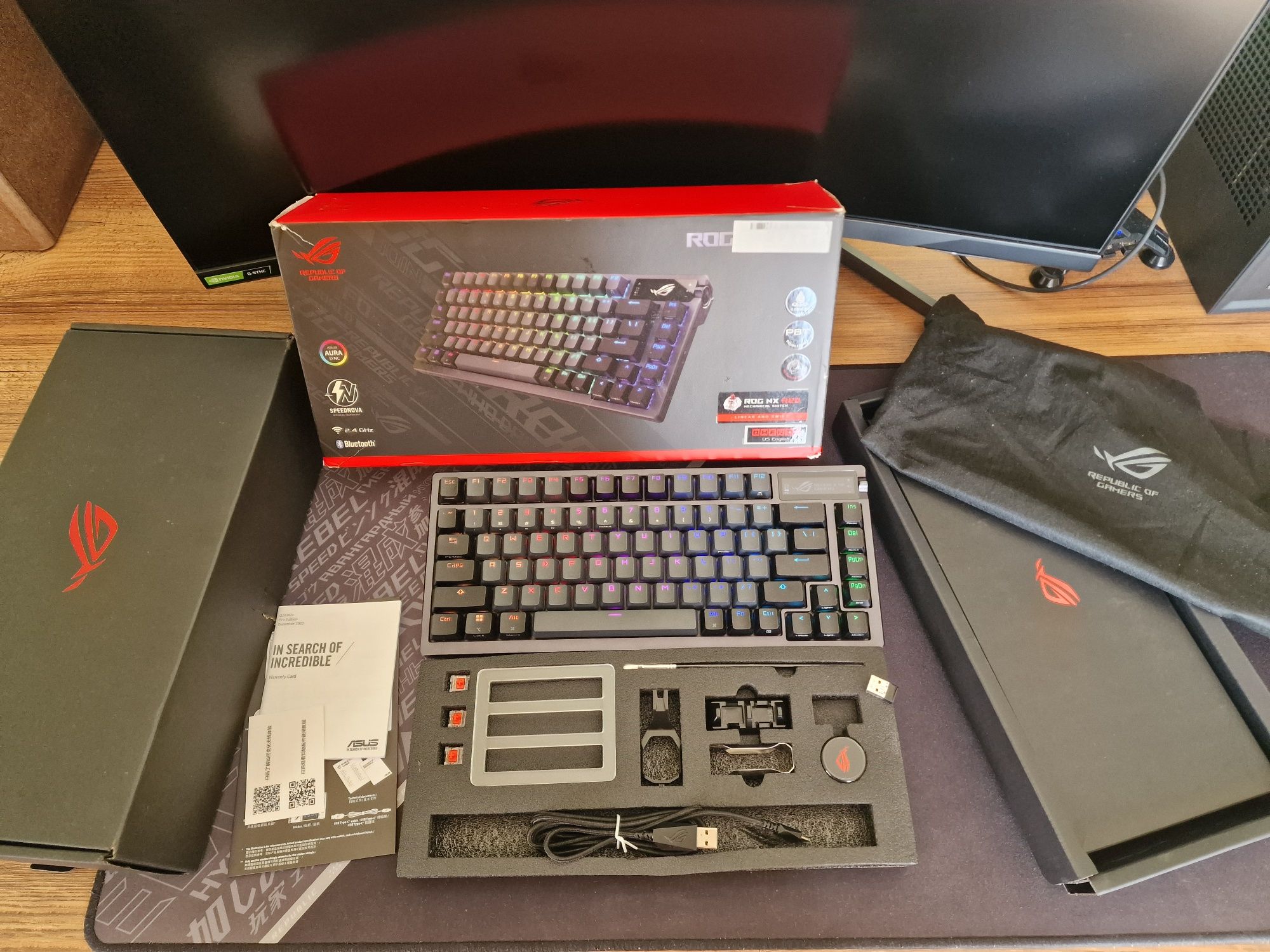 Asus ROG Azoth M701