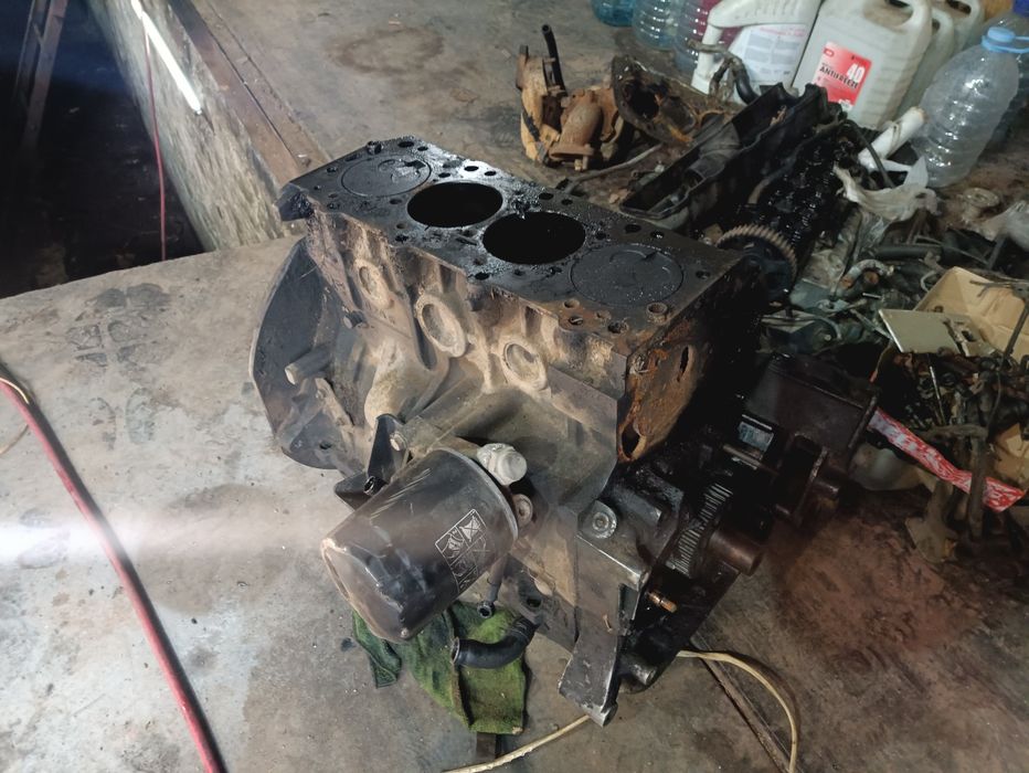 Блок/Двигатель Митсубиси Л200 2.5 дизель!