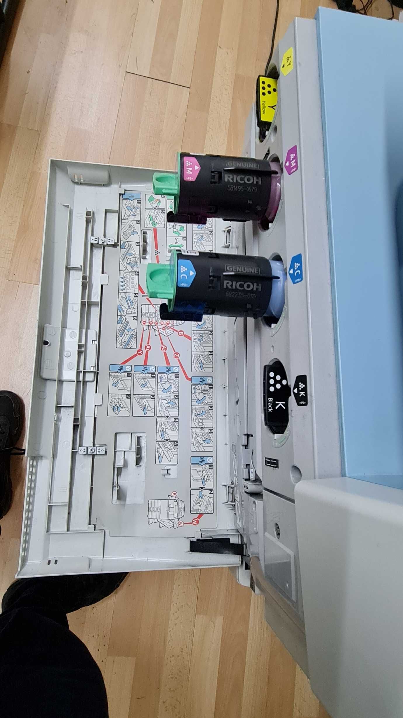 Multifunções Ricoh MP C2050