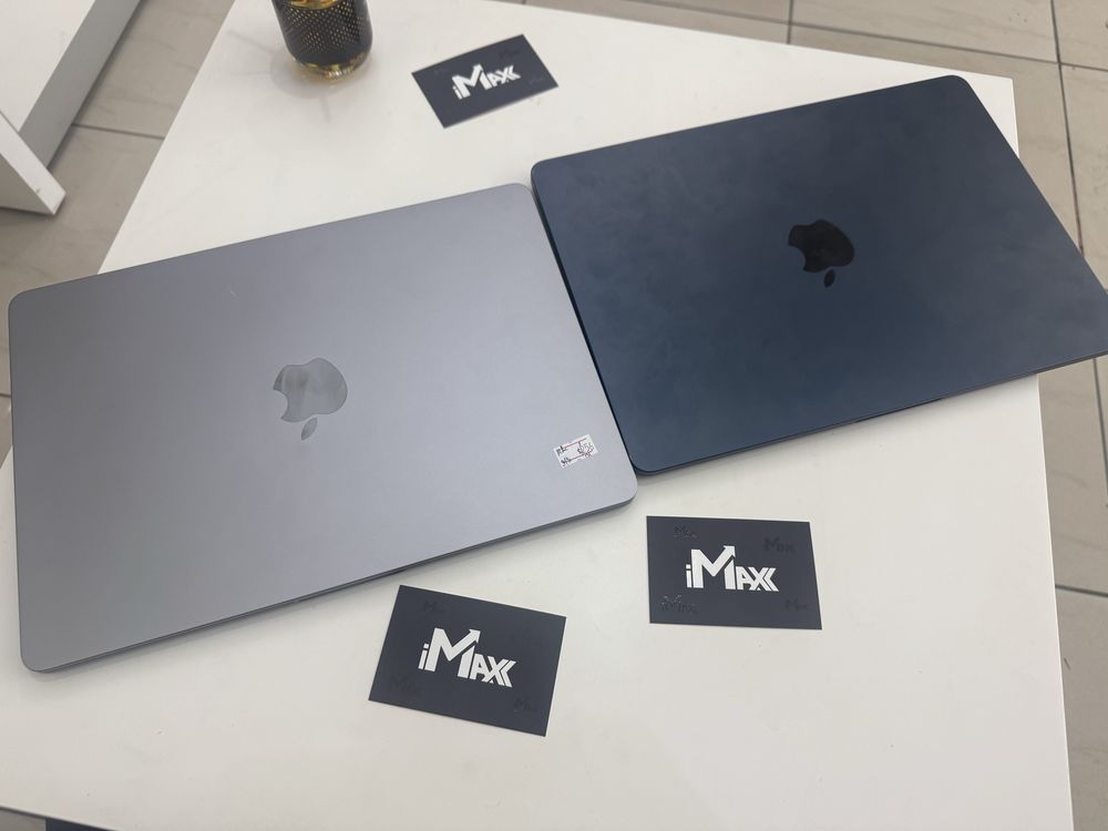MacBook Air 13 M2 13.6” 8/256Gb Midnight Space Gray ПОВНОЦІННІ 2022