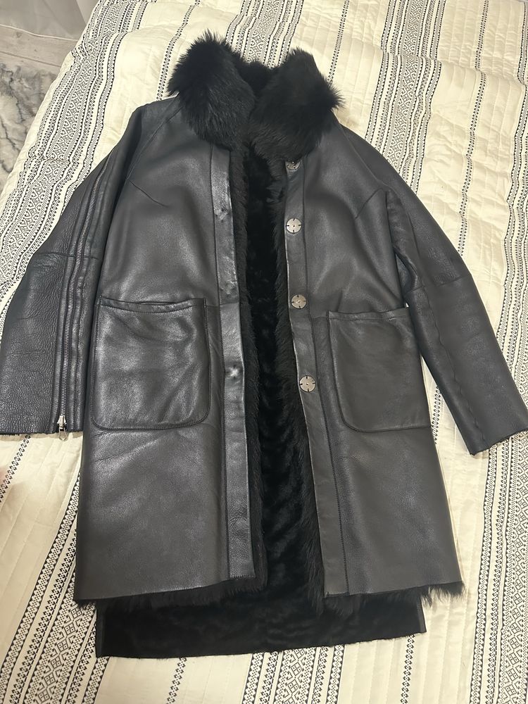 Продам женскую дубленку