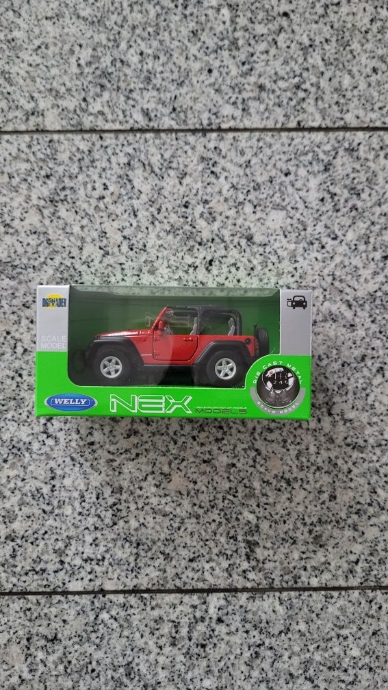 Samochód model auta resorak jeep wrangler Rubikon czerwony  nowy w pud