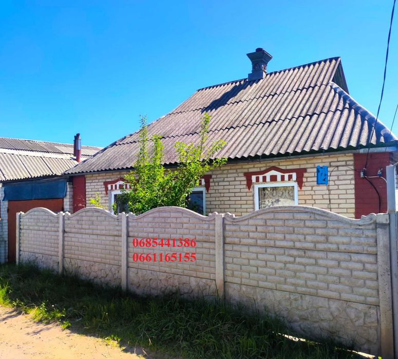 Продам житловий будинок в центрі с. Коротич в 10-ти км від м.Харків