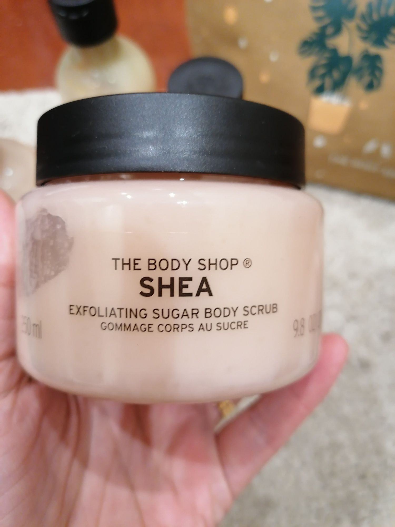 Body shop - Nourishing Shea Ultimate Gift Bag