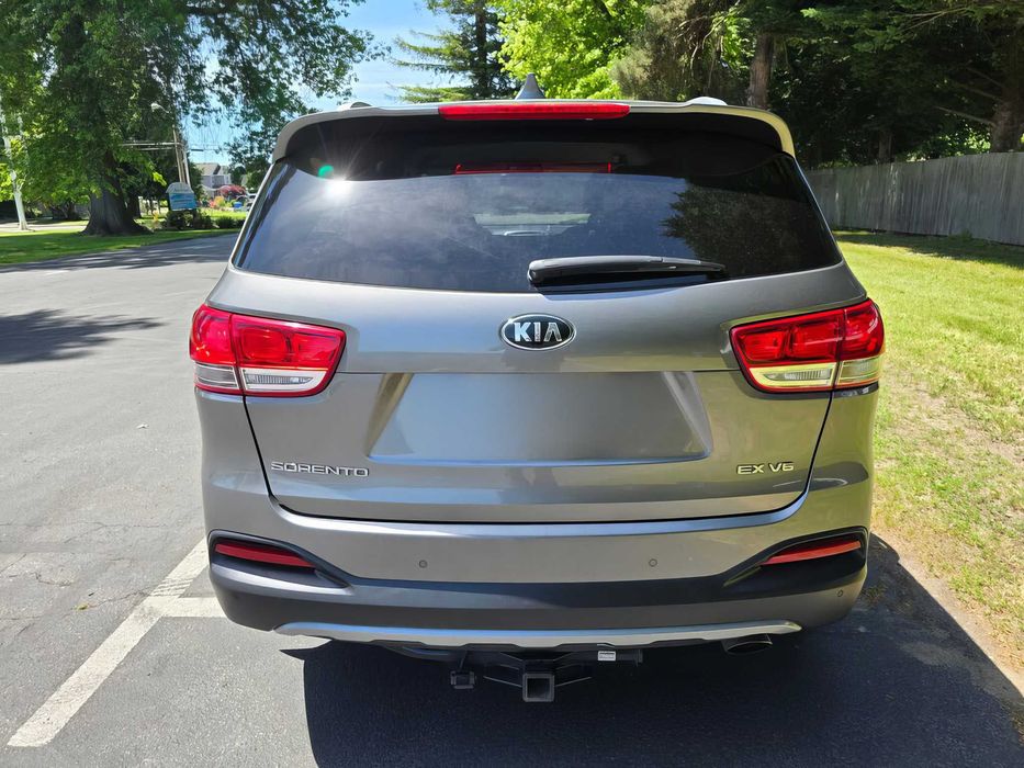 Kia Sorento      2018