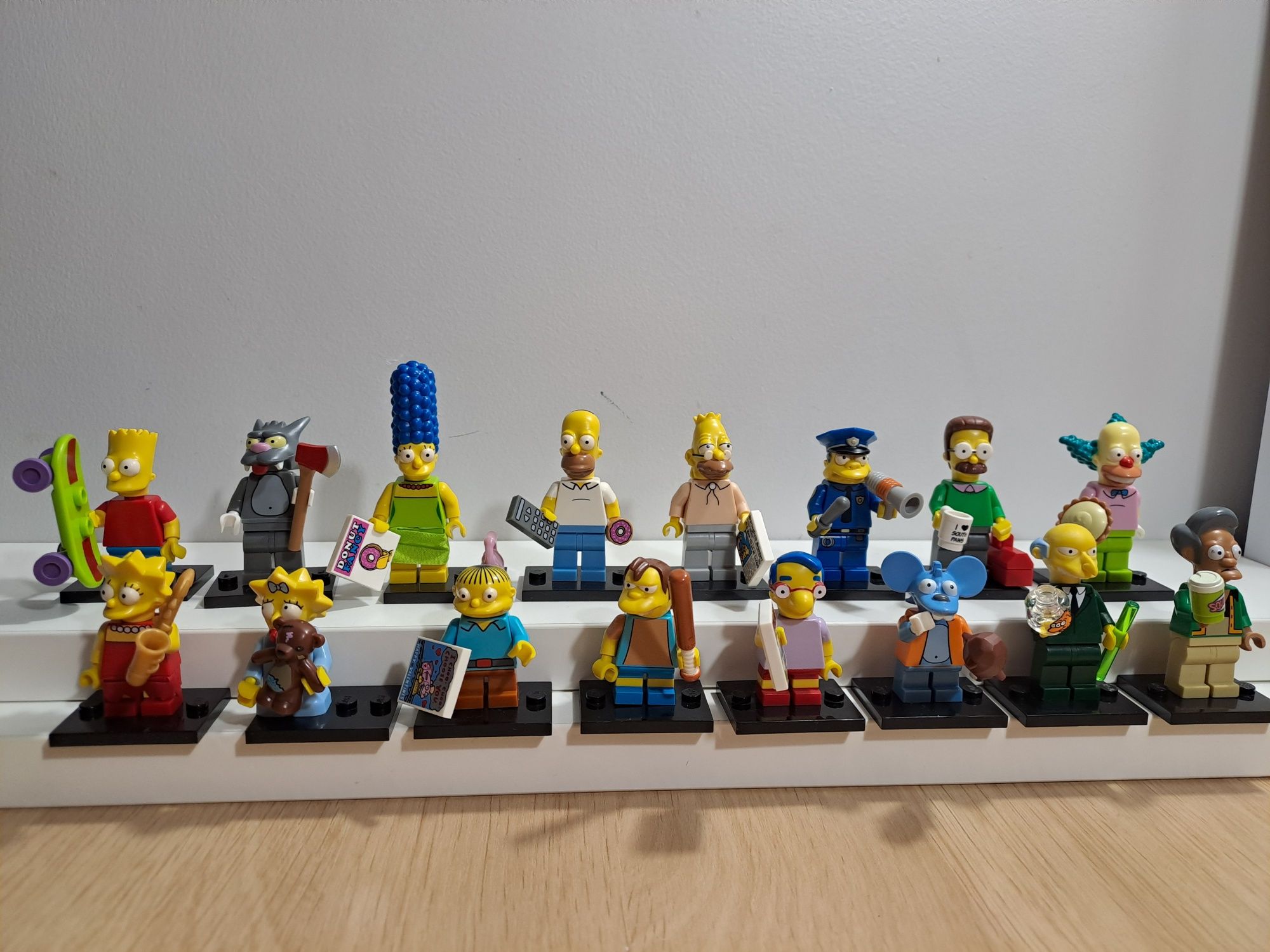 Lego Simpsons series 1 minifigures . Сімпсони мініфігури лего серія 1.