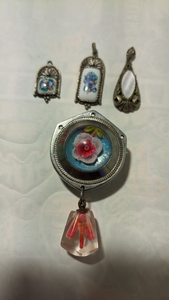 Продам винтажную бижютерию,пр-ва Ссср,мельхиор.Размеры-см.фото.