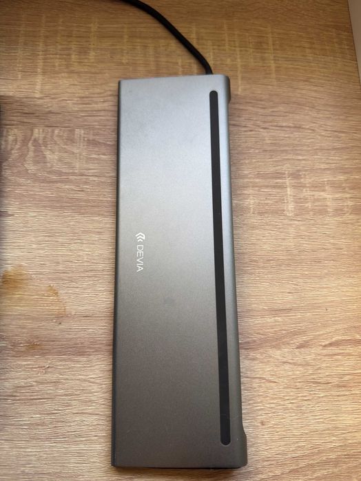 Apple MacBook Air M2 2022 + Magic Mouse 2 + Adaptador 10-1