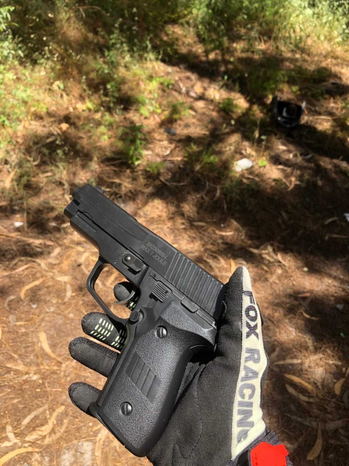 airsoft 220fps.