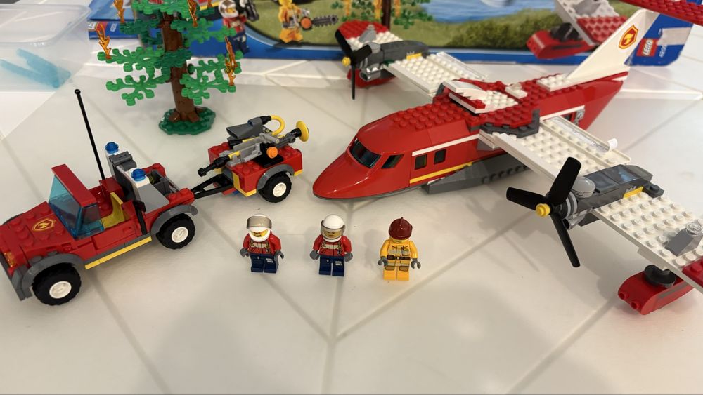 Lego city 4209 aviao