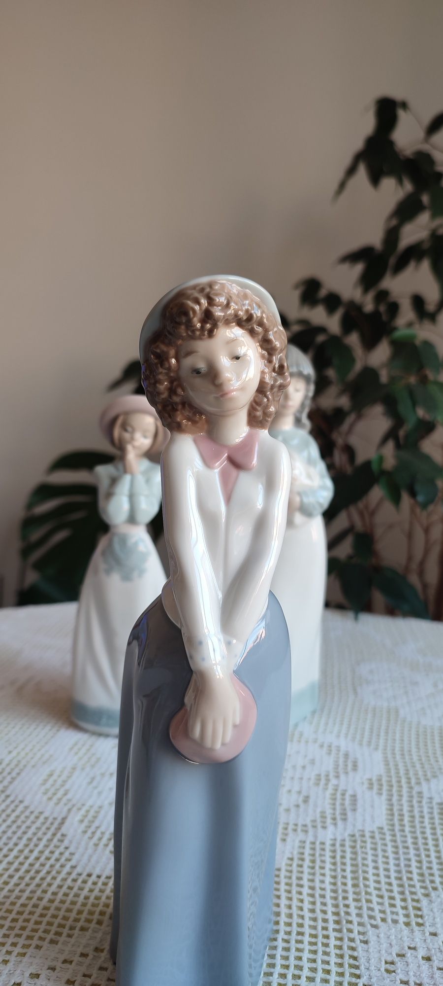 Статуетки колекційні "Дівчатка" NAO by Lladro, Іспанія