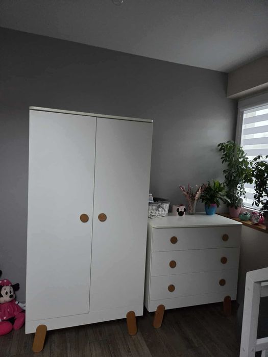 Śliczny zestaw Mebli Pinio Iga do pokoju dziecięcego